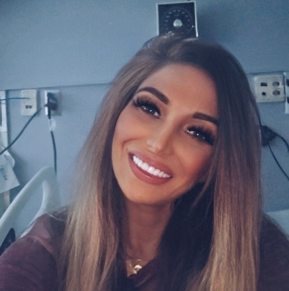 Meet your Posher, Lynsey - Picture 2 of 4